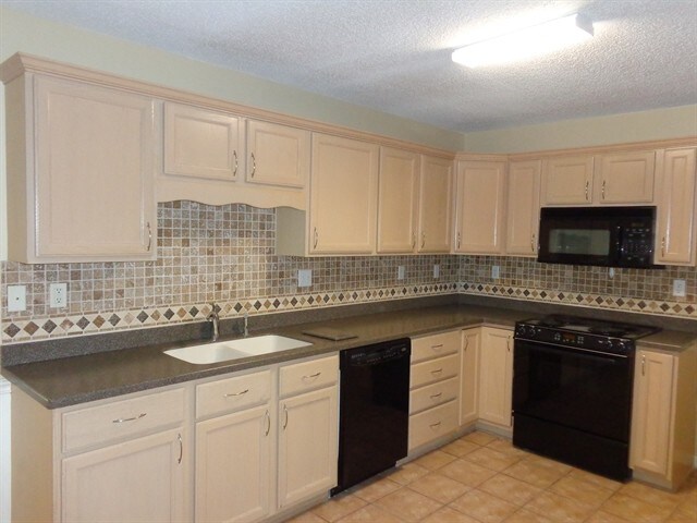 Building Photo - 5005 Wolfchase Farms Pky