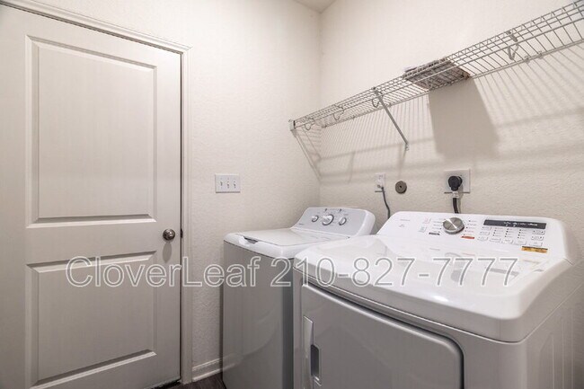 Building Photo - 8360 Falcon Meadow Dr