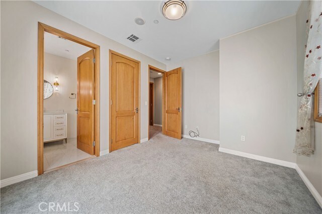 Building Photo - 216 N Buena Vista St