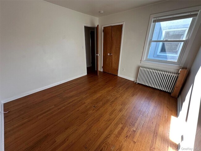 Building Photo - 70 Broadway