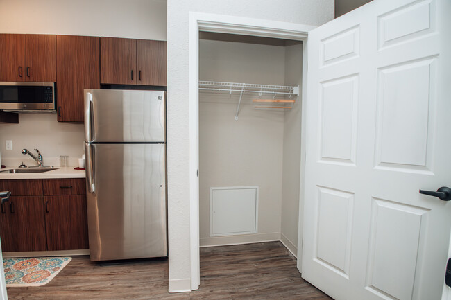 Building Photo - 475 Bellamy Ln