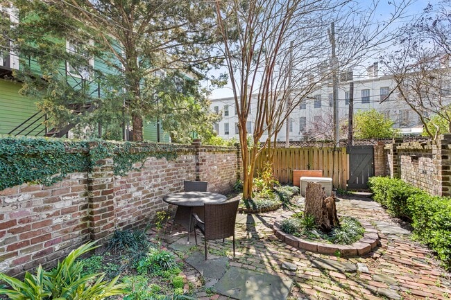 Building Photo - 545 E Congress St