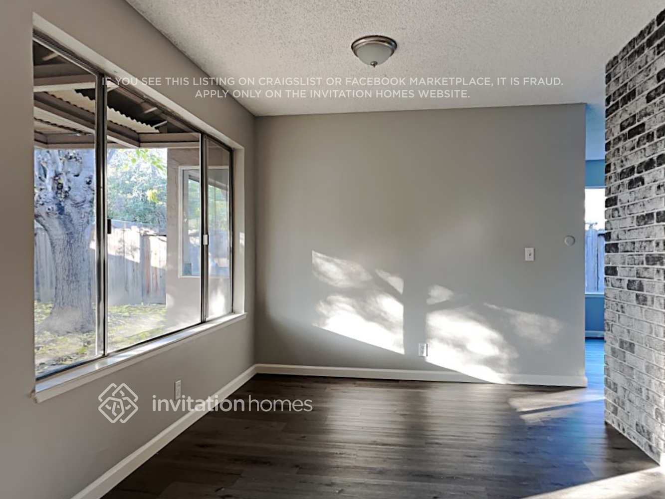 Building Photo - 2655 Elmhurst Cir