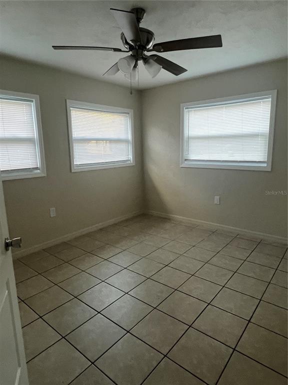 Building Photo - 1568 NE 10th St