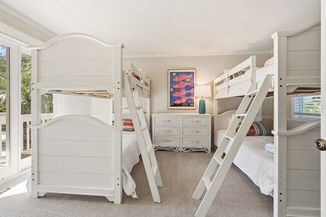 Building Photo - 162 Pioneer Loop