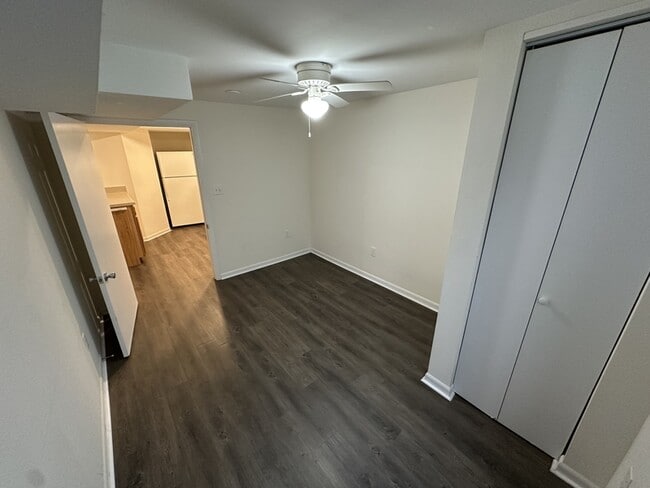 Building Photo - 116 Shepard St