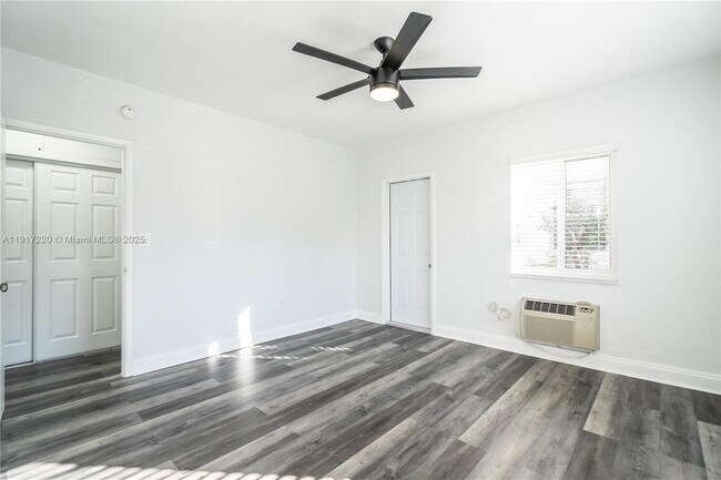 Building Photo - 7911 Abbott Ave