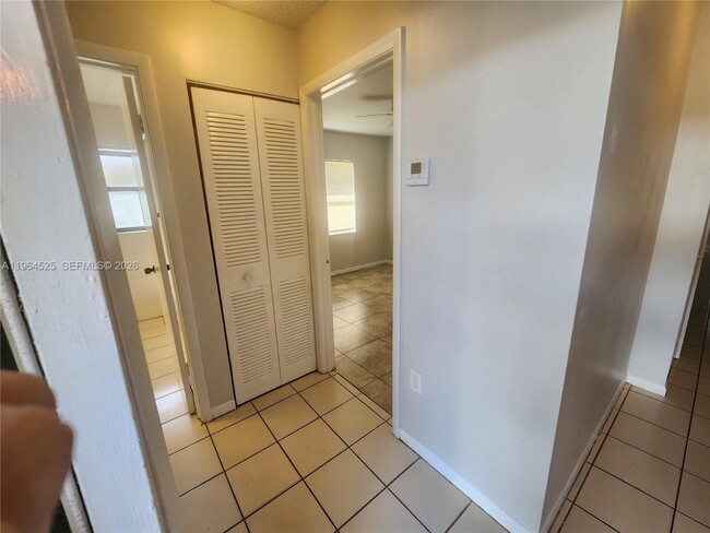 Building Photo - 10967 NW 30th Pl