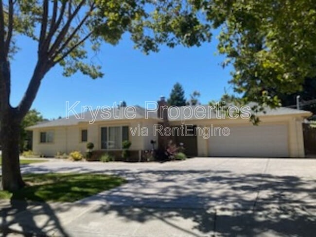 Building Photo - 1411 Mariposa St