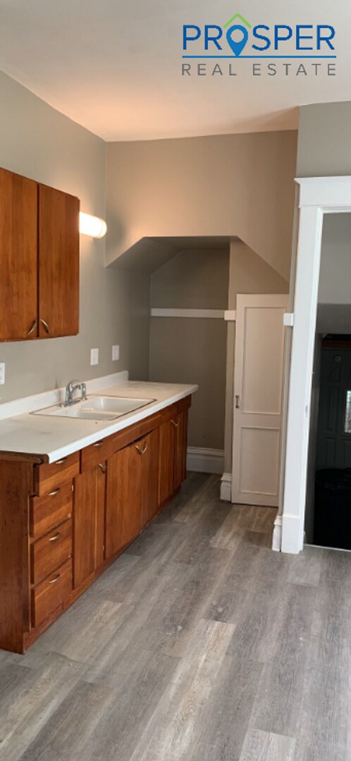 Building Photo - Newly Remodeled 4 Bedroom Home!