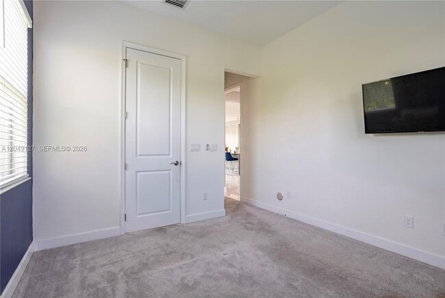 Building Photo - 5850 Whippoorwill Cir