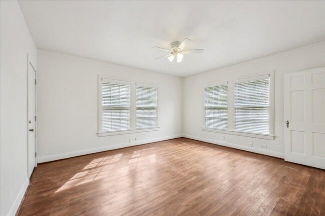 Building Photo - 2565 Harrison Ave