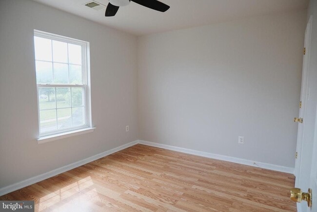 Building Photo - 23161 Timber Creek Ln