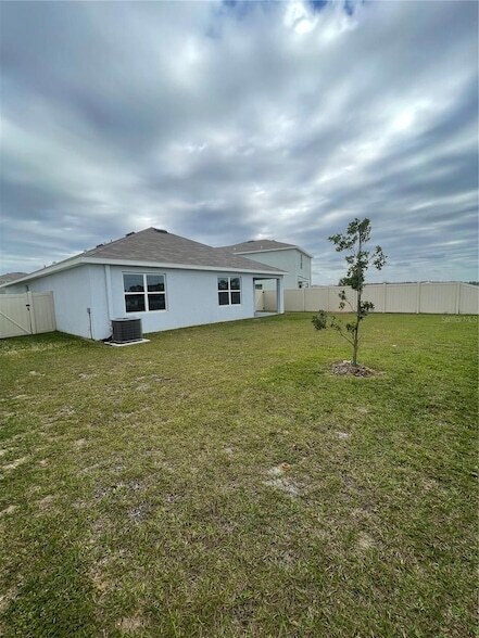 Building Photo - 33724 Jasmine Star Lp