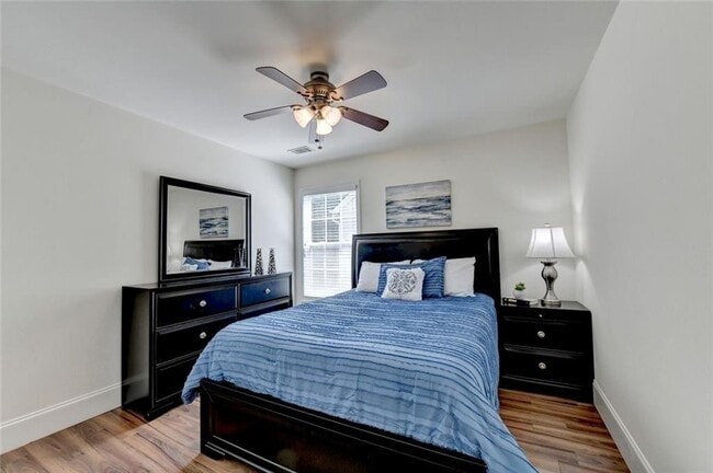 Building Photo - 335 Pintail Ct