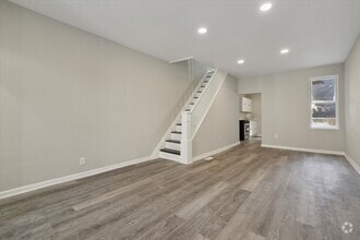 Building Photo - Newly Renovated 3 Bedroom Home