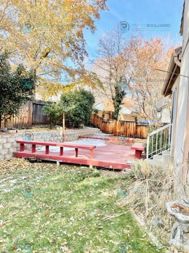 Building Photo - Well-Appointed 4BR Home with Open Floorplan & Expansive Yard