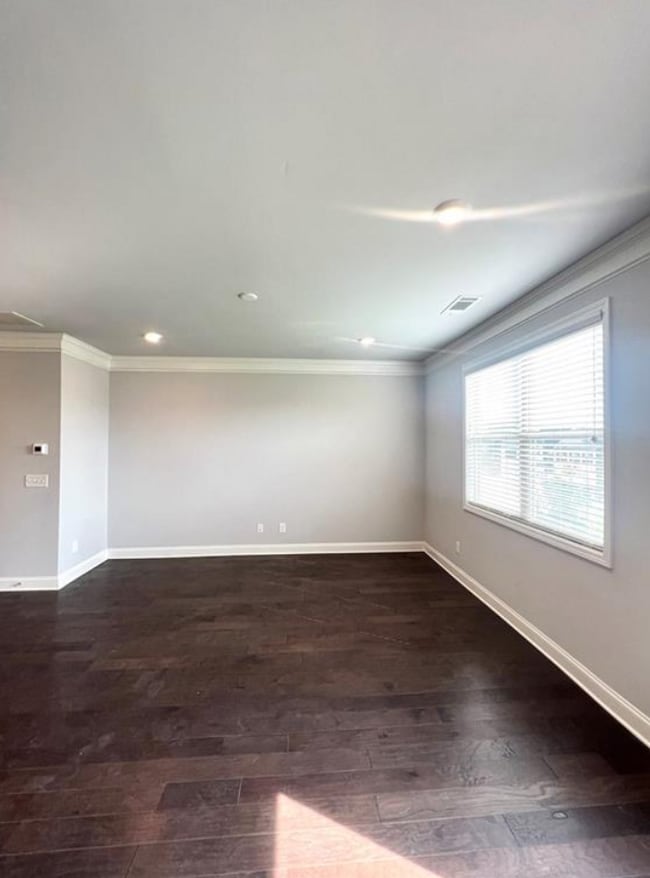 Building Photo - 3229 Weyhill Trl