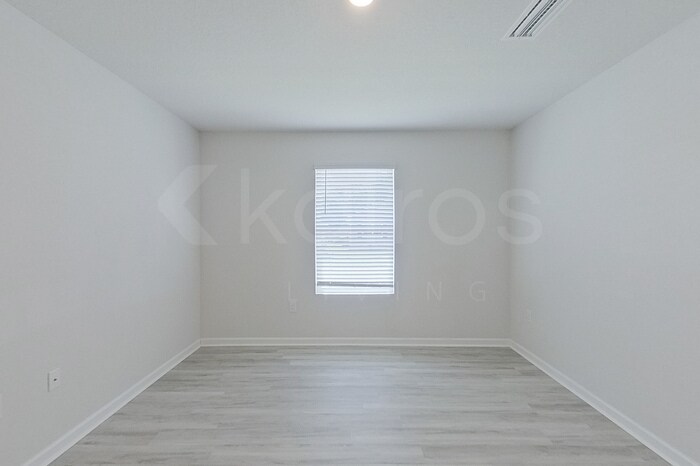 Building Photo - 102 Metalmark Dr