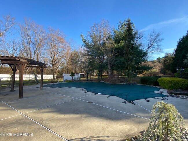 Building Photo - 41 Church Rd