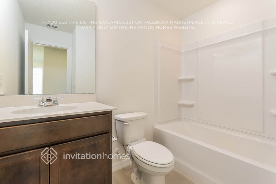 Building Photo - 6156 Whispering Gln Dr