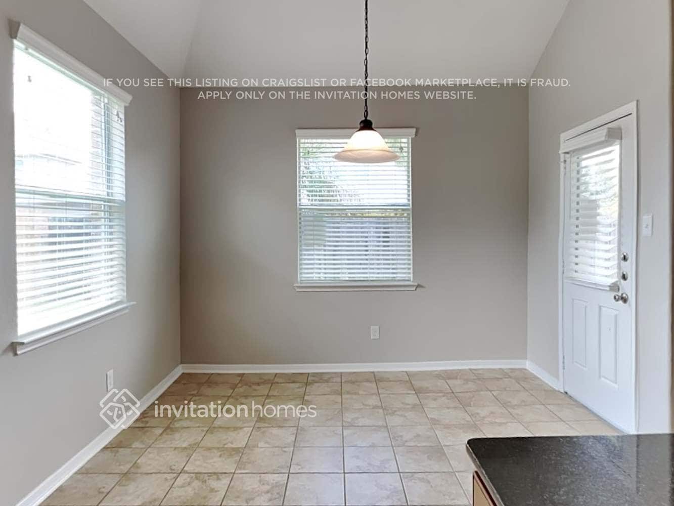 Building Photo - 625 Rocky Hollow Ln