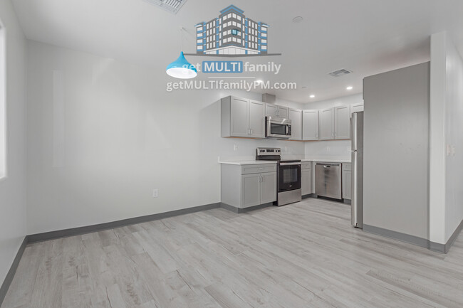 Building Photo - Modern 2-Bed 2-Bath Apartment Built in 2024