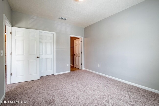 Building Photo - 4920 Key Lime Dr