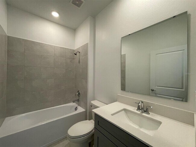 Building Photo - 2165 Sweet Honey Ln