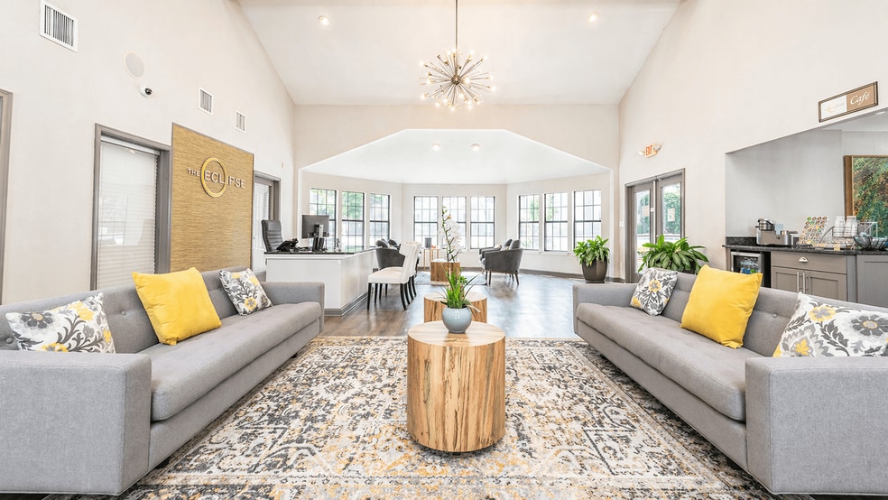 Building Photo - Eclipse Apartments