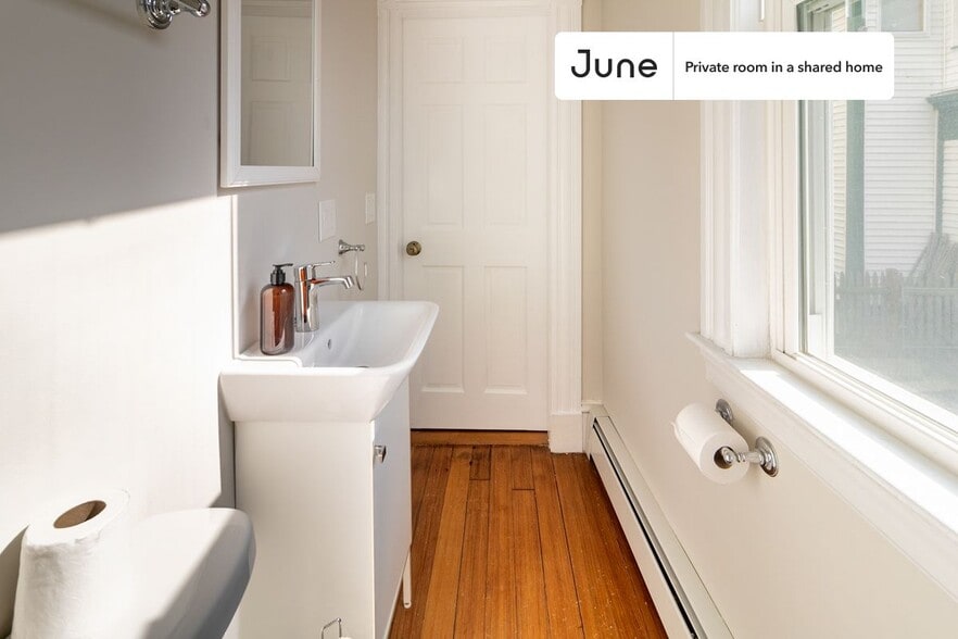 Building Photo - Room in Shared 3 bed/2 bath home in Central Square (Cambridge)