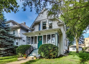 Building Photo - 804 S Grove Ave