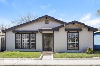 Building Photo - 1937 Red Cloud Dr