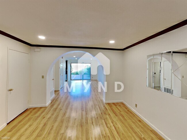 Building Photo - 3 br, 2.5 bath Townhome - 34320 Gadwall Cmn