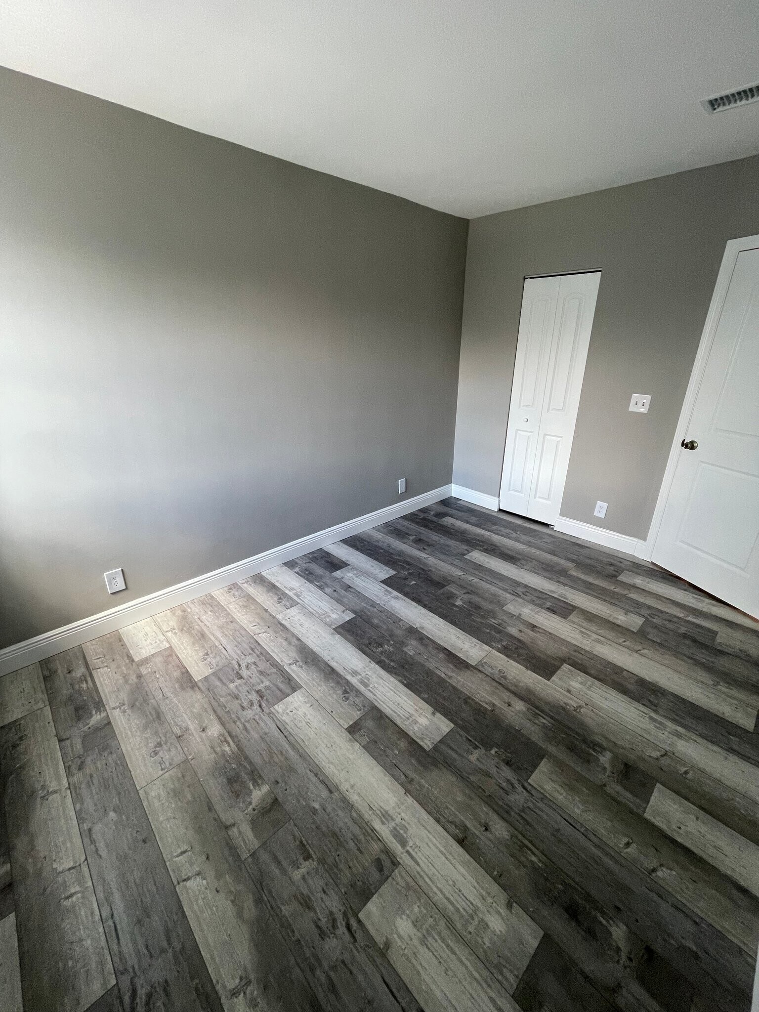 Building Photo - 8911 NW 28th Dr