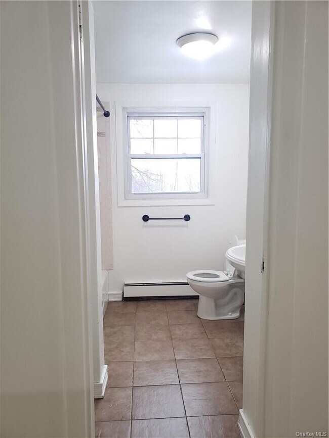 Building Photo - 51 Hillandale Ave