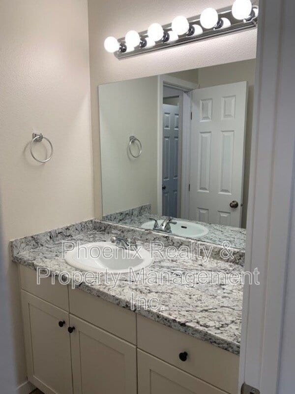 Building Photo - 3150 Iris Ave