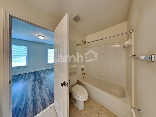 Building Photo - 956 Chippewa Oak Dr