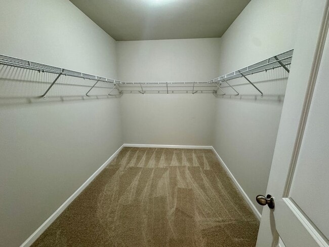 Building Photo - Roomy Ranch in Indian Trail