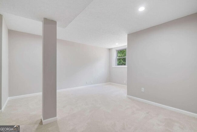 Building Photo - 1447 Southland Vista Ct NE