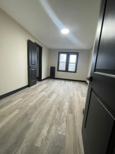 Building Photo - 125 Wegman Pky