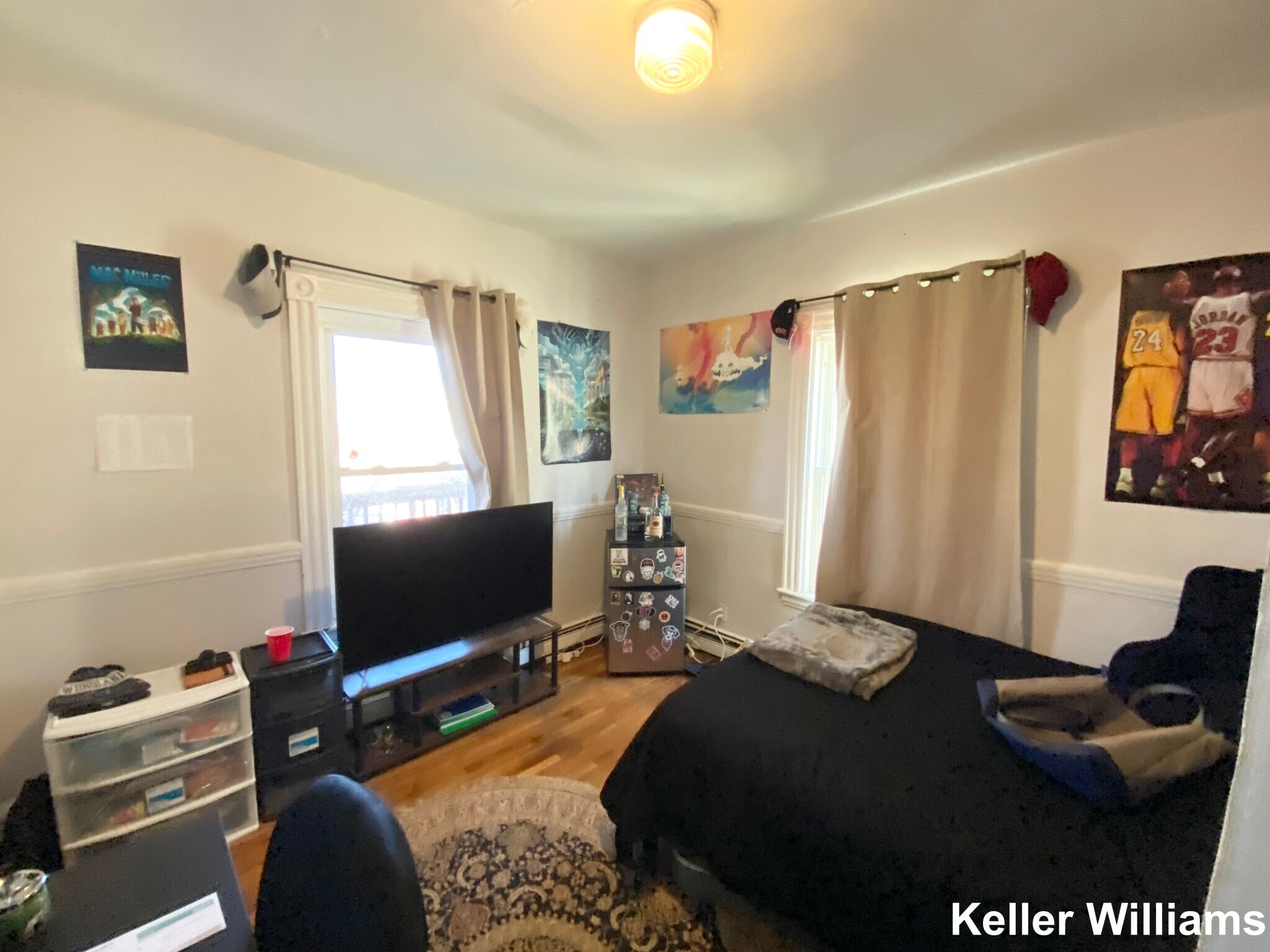 Building Photo - 61 Hillside St