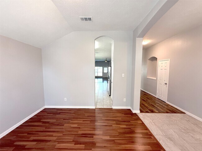 Building Photo - 2414 Alcove Foster Ct