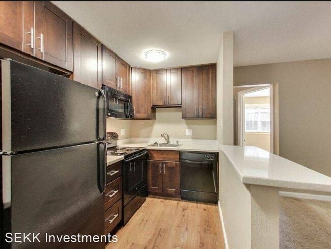 Building Photo - 1 br, 1 bath Apartment - 658 Cherry Way