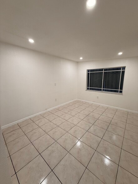 Building Photo - 10424 SW 7th St