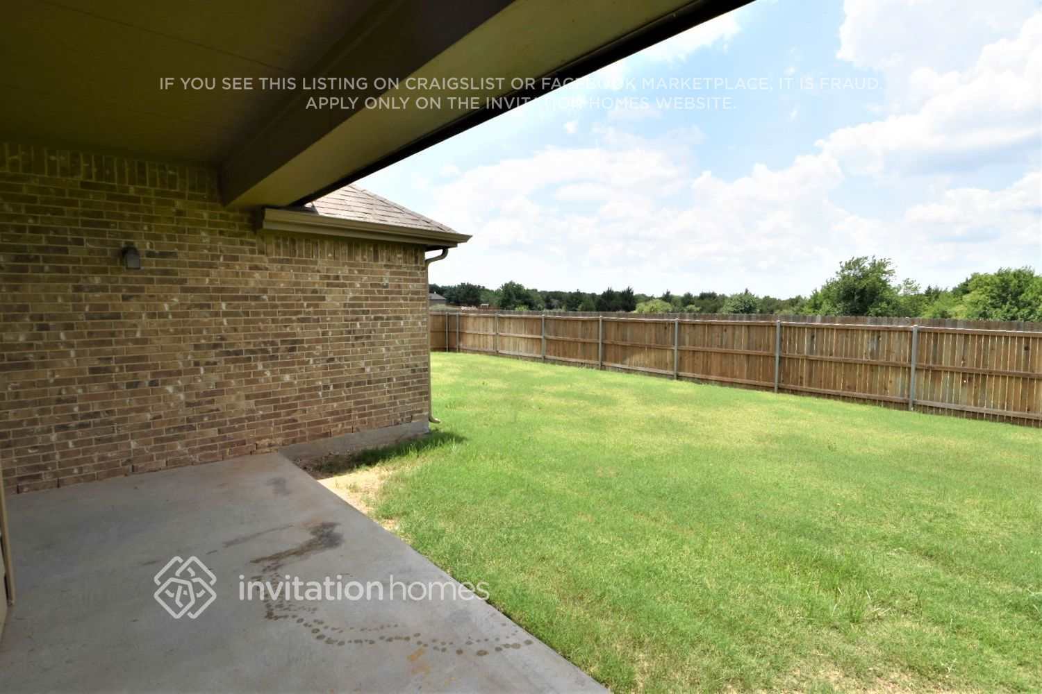 Building Photo - 5629 Park View Dr