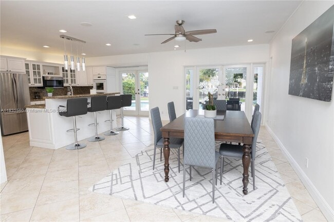 Building Photo - 413 Tamarind Dr