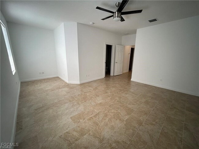 Building Photo - 28262 Villagewalk Cir