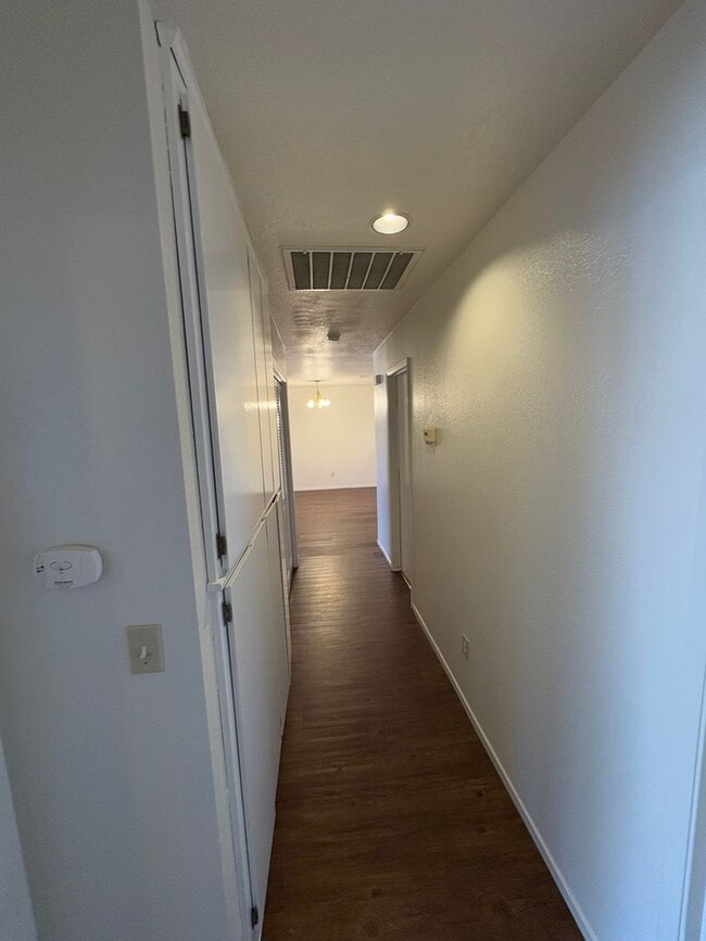 Building Photo - NW Condo coming soon!