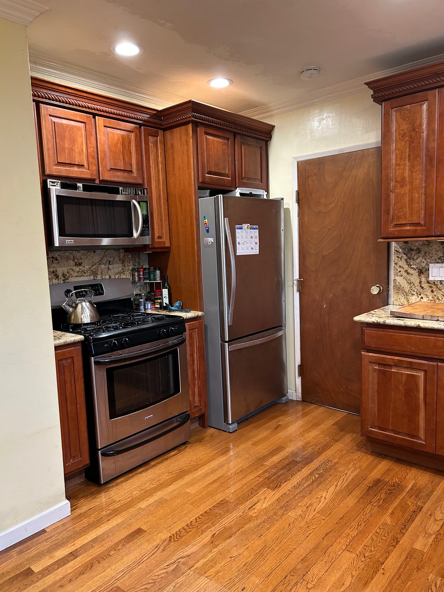 kitchen - 3463 Page St